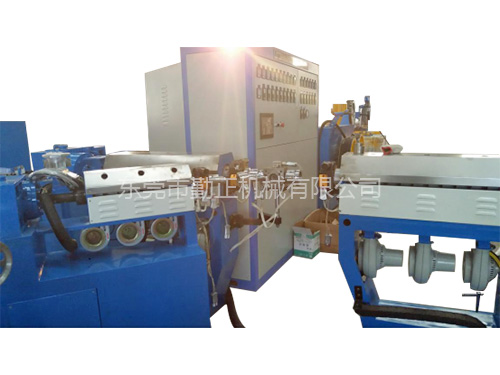 自限温伴热电缆生产设备